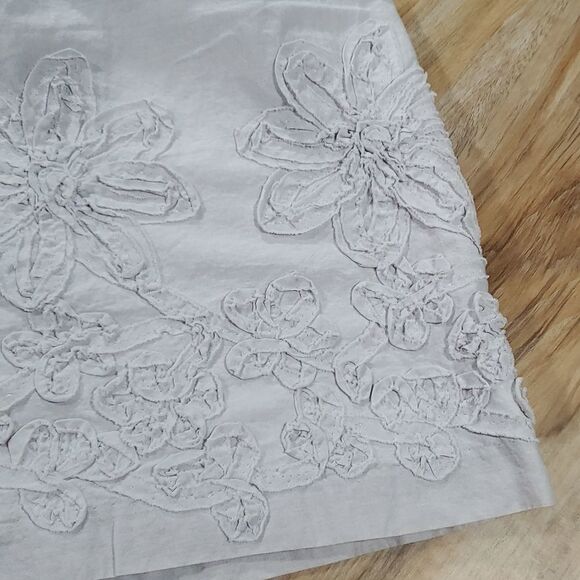🔺️Stooshy Grayish Lavender Floral Embroider Textured Skirt Large - Picture 4 of 8